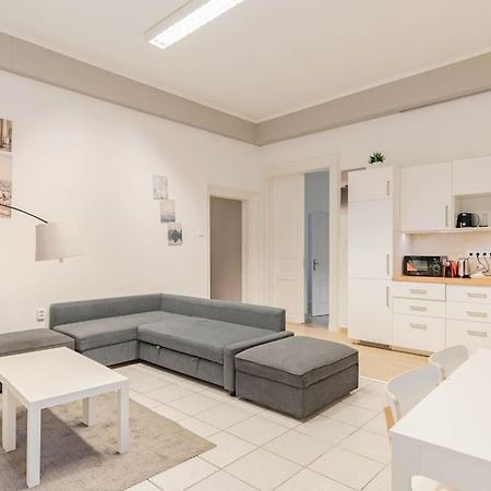 Queen Erzsebet Apartment Budapest Esterno foto
