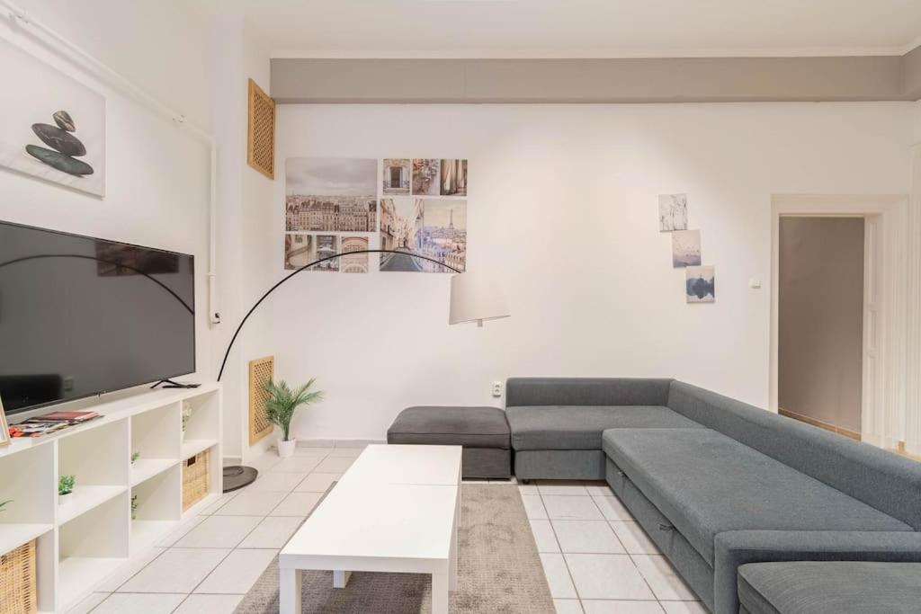 Queen Erzsebet Apartment Budapest Esterno foto